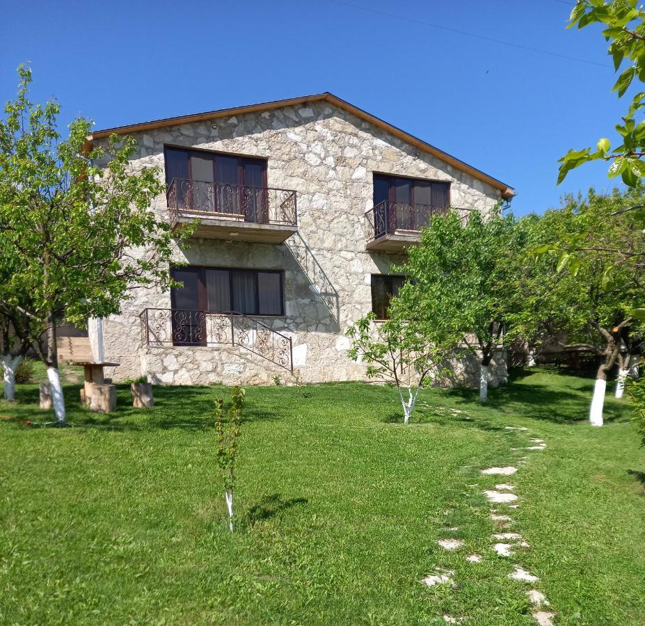 Guest House Ijevan'S Garden Экстерьер фото